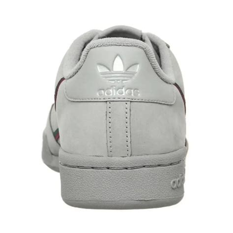 billiga adidas skor